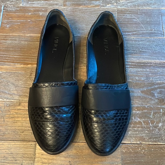 Vince Mason Snakeskin Embossed Leather Slip On Loafers🖤 - Picture 4 of 14
